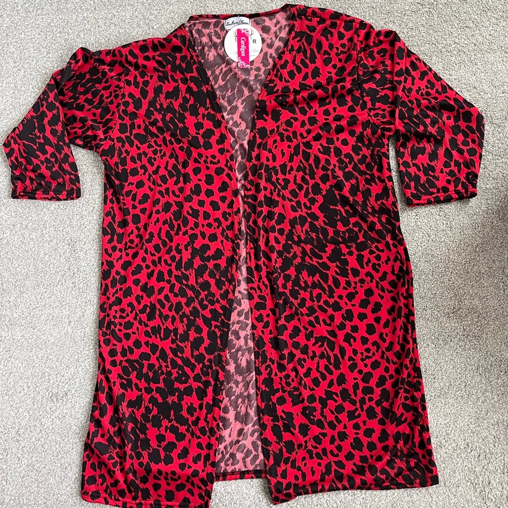 NWT Southern Charm Red and Black Leopard Cardigan Size Large